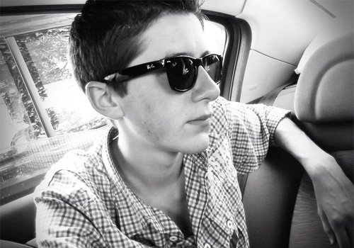 Ray-Ban fan Sander Vanhoutte wearing RB2140 ORIGINAL WAYFARER