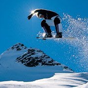 Pro Snowboarder wearing Bloc Venom