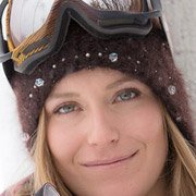 Jamie Anderson - Pro Snowboarder wearing Oakley Crowbar