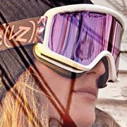 Pro Snowboarder Hana Beaman wearing Von Zipper Beefy